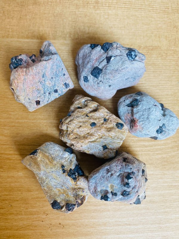 magnétite brute origine Brésil 2/3 cm